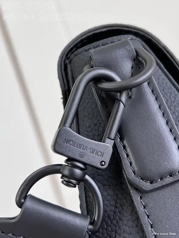 Fake Louis Bags Takeoff LOUIS Messenger PM-22*16.5*7CM VUITTON 0705